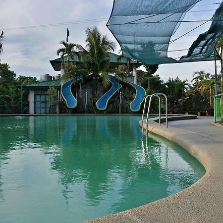 Villa Del Carmen Resort And Restaurant Bulacan ภายนอก รูปภาพ